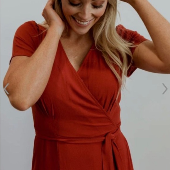 🆕 Bluivy Veronica wrap dress SZ MED - Picture 2 of 9